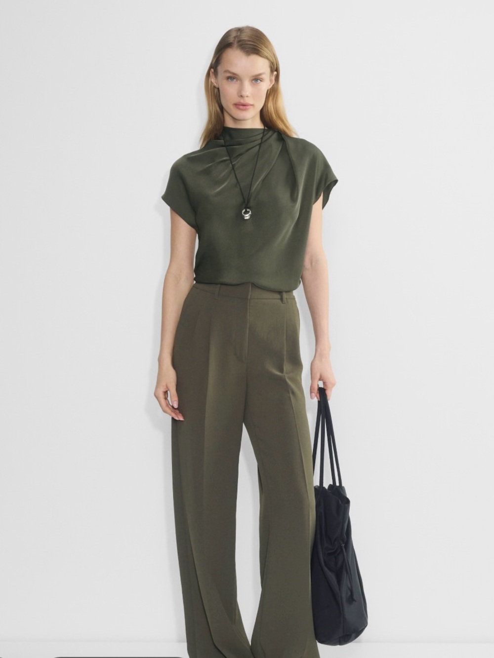 Aritzia Effortless Pant™ Wider - Crepette™